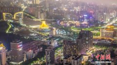 广西南宁：雨后城市如仙境